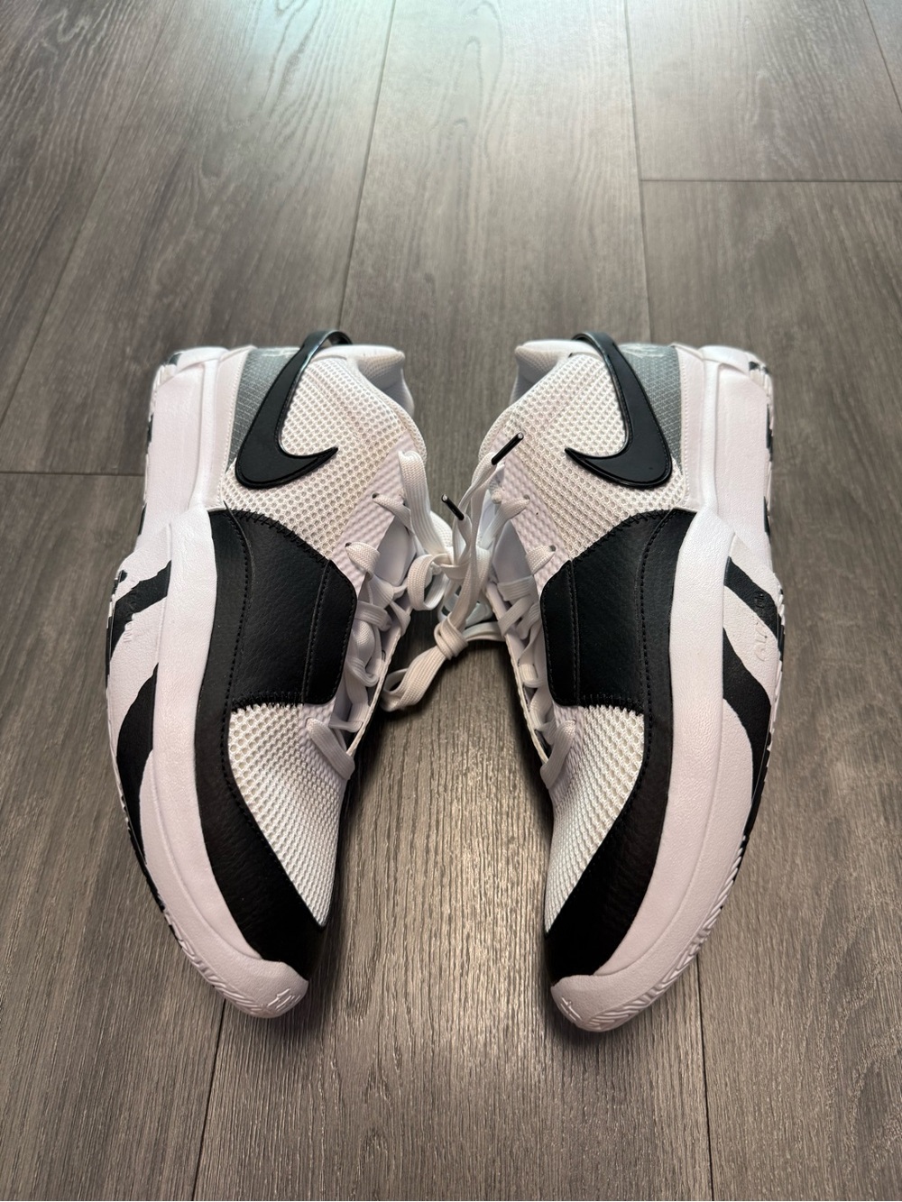 Nike Ja 1 Scratch 2.0 White Black Mens Shoes FQ4796-101 Worn Once Mens Size 12